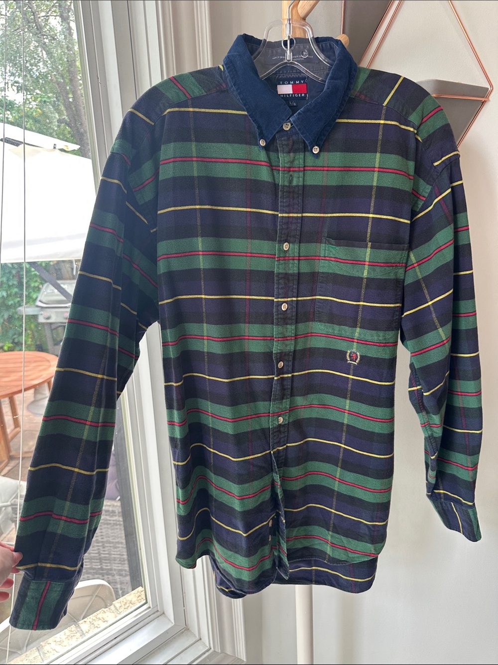 VINTAGE Tommy Hilfiger Green Navy Red Plaid Button-Down Up Flannel Shirt Large